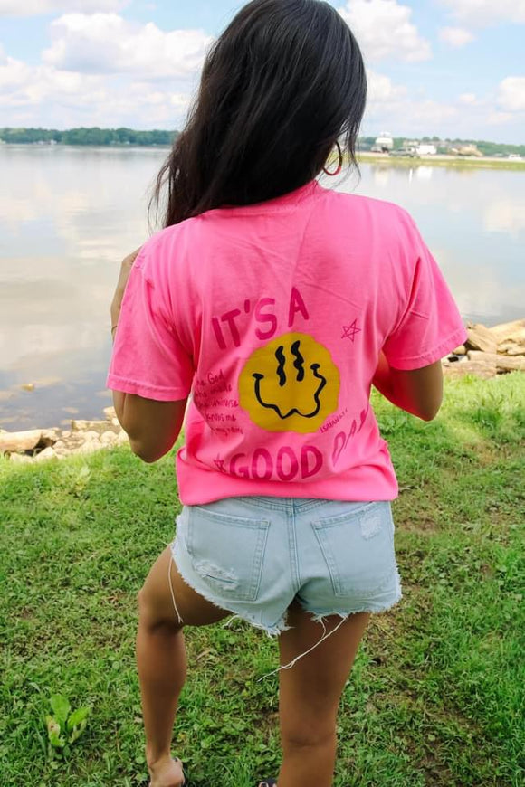 Preorder It’s a Good Day Graphic Tee